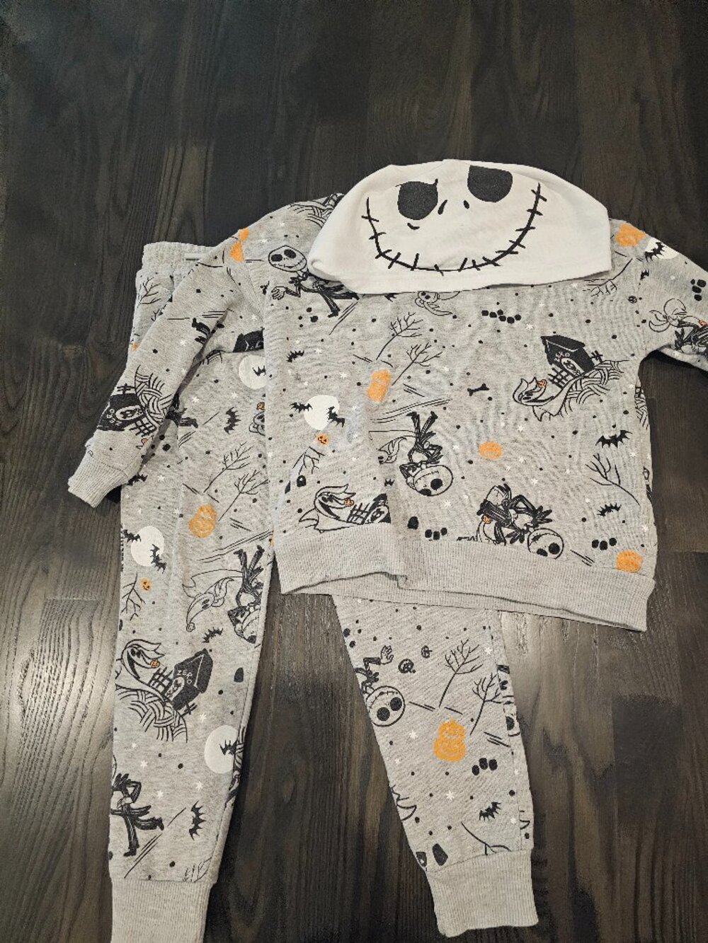 5T nightmare before Christmas sweatsuit